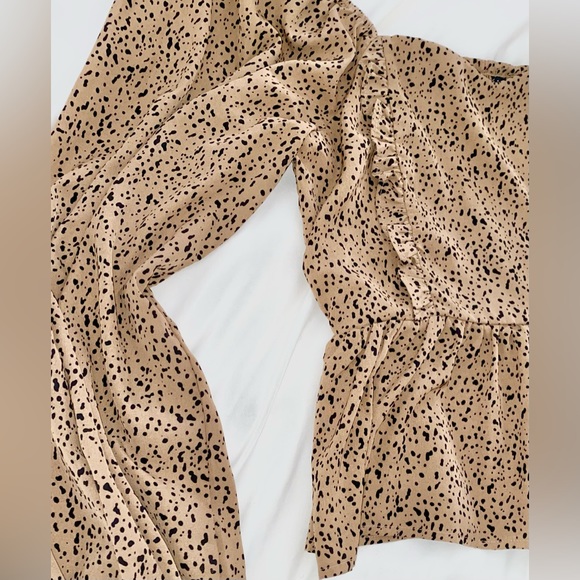Off the shoulder animal print top. - Picture 1 of 3